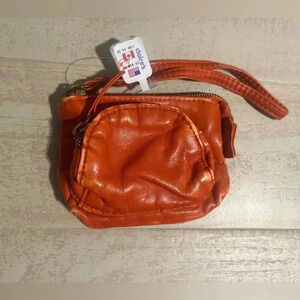 NWT Change pouch by Claires